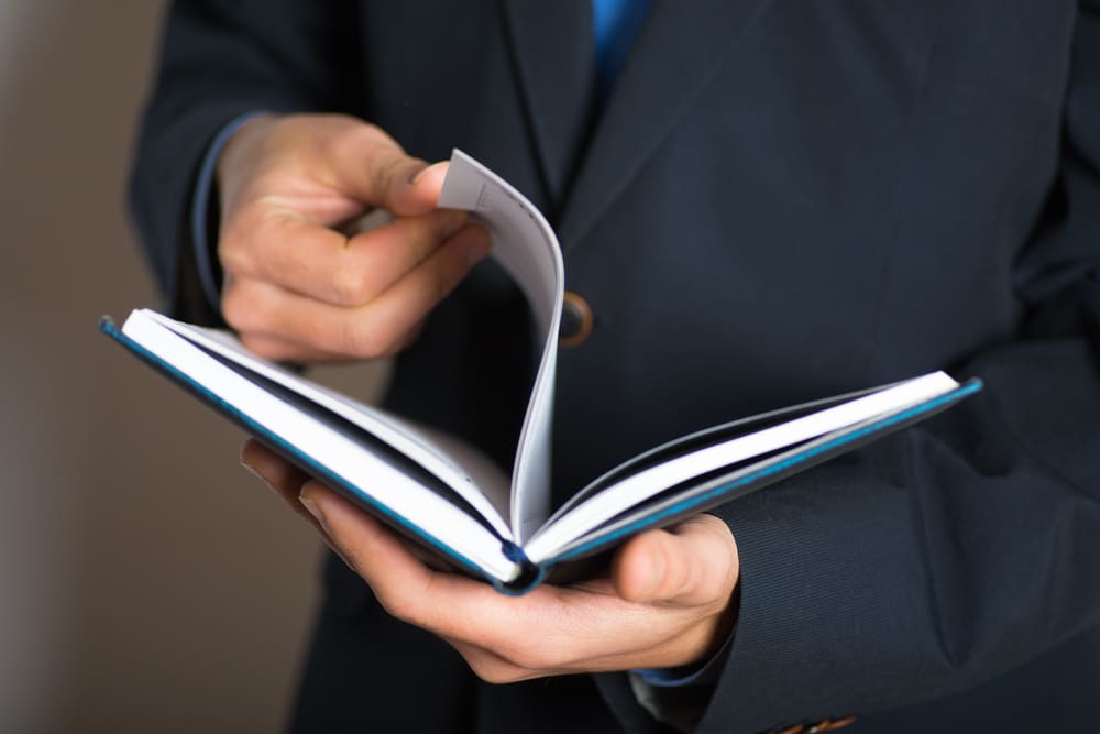 A man skimming through content to find relevant information.